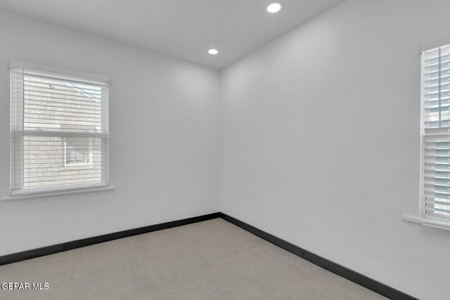 2404 N Kansas Street A, El Paso, TX 79902