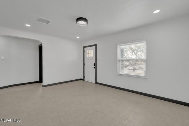 2404 N Kansas Street A, El Paso, TX 79902