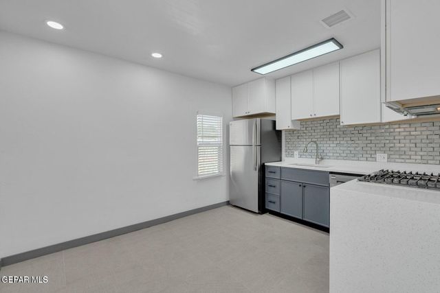 2404 N Kansas Street A, El Paso, TX 79902