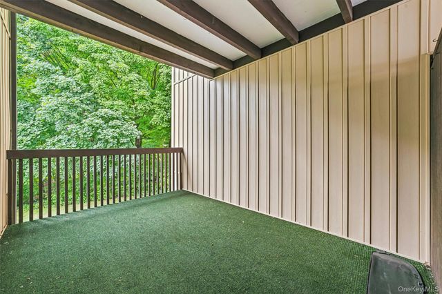 15F Essex Place F, Yorktown Heights, NY 10598