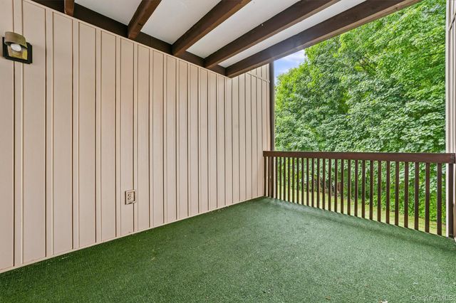 15F Essex Place F, Yorktown Heights, NY 10598