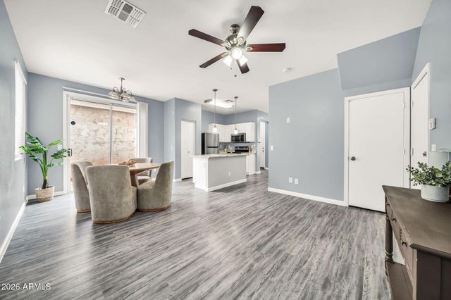 5306 W WARNER Street, Phoenix, AZ 85043