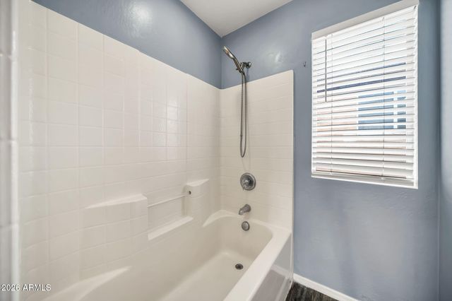 5306 W WARNER Street, Phoenix, AZ 85043