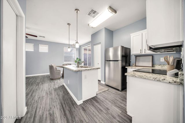 5306 W WARNER Street, Phoenix, AZ 85043