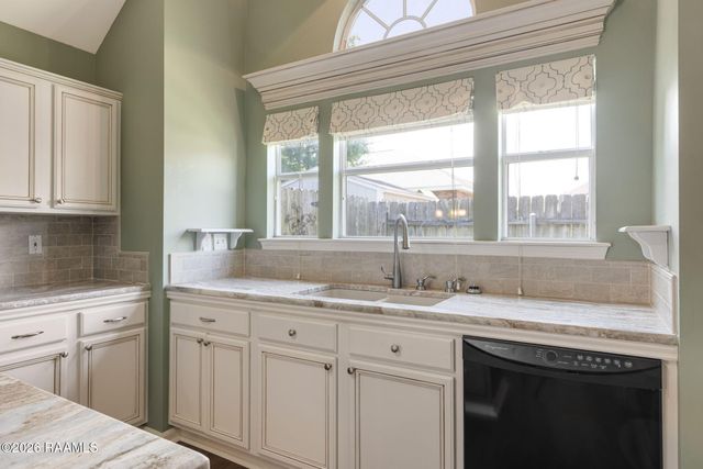 713 Burlington Circle, Broussard, LA 70518