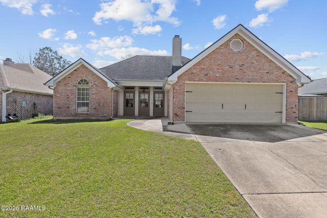 713 Burlington Circle, Broussard, LA 70518