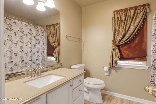 713 Burlington Circle, Broussard, LA 70518