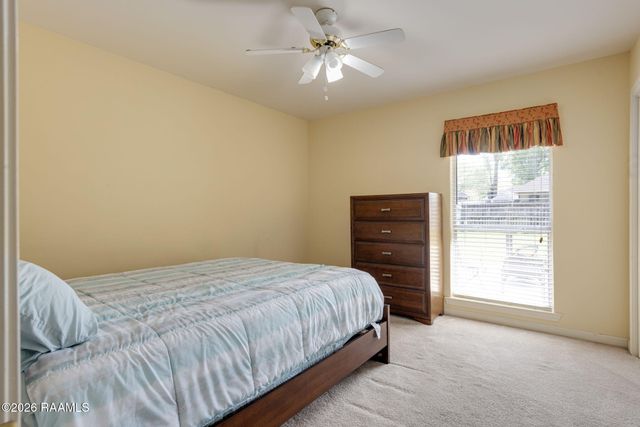 713 Burlington Circle, Broussard, LA 70518