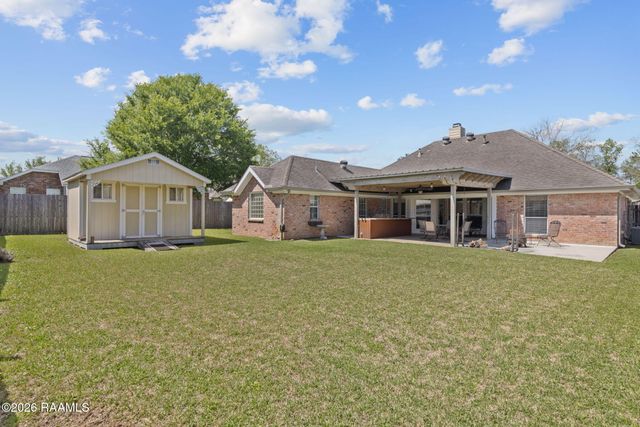 713 Burlington Circle, Broussard, LA 70518