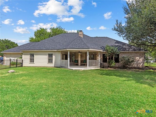 2252 Waterford Grace, New Braunfels, TX 78130