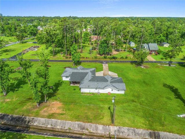 104 Camelia Avenue, Dequincy, LA 70633