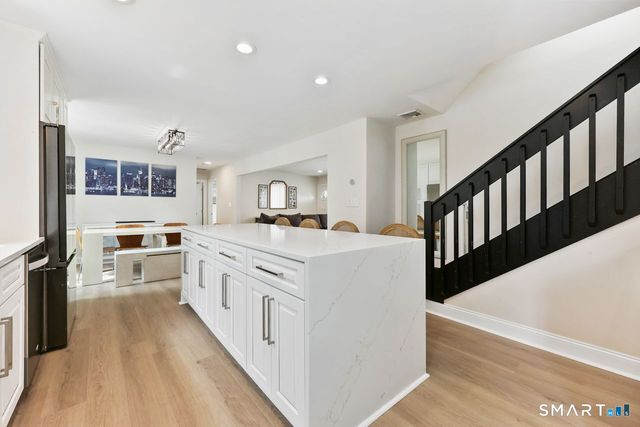 140 Courtland Avenue, Stamford, CT 06902