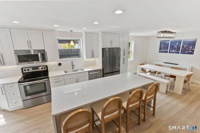 140 Courtland Avenue, Stamford, CT 06902