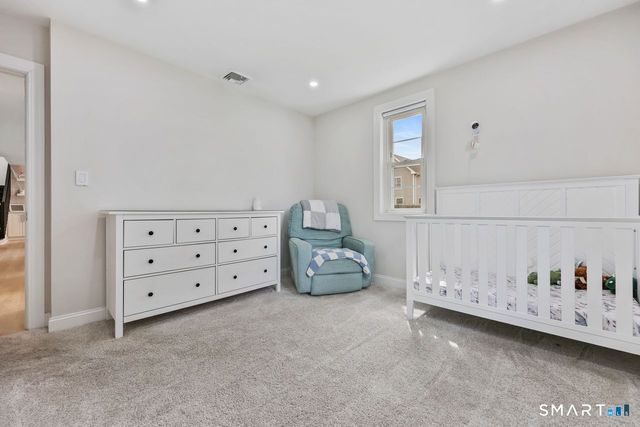 140 Courtland Avenue, Stamford, CT 06902