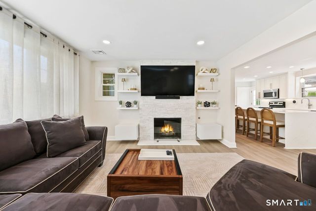 140 Courtland Avenue, Stamford, CT 06902