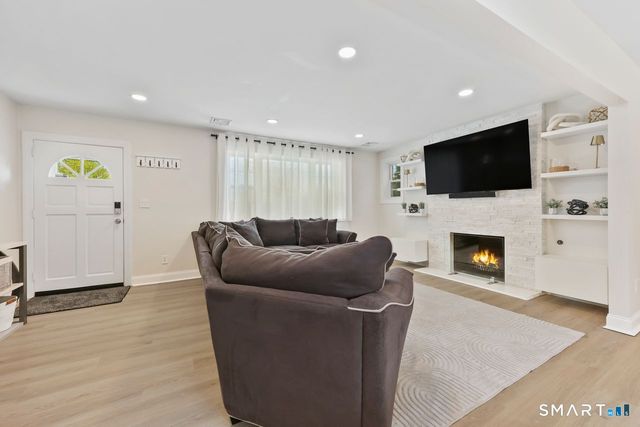 140 Courtland Avenue, Stamford, CT 06902