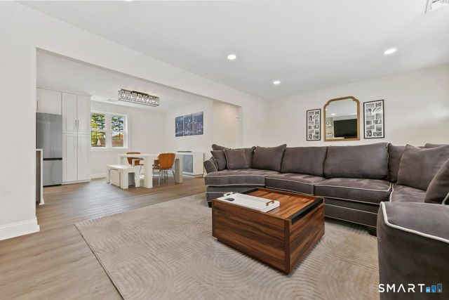 140 Courtland Avenue, Stamford, CT 06902