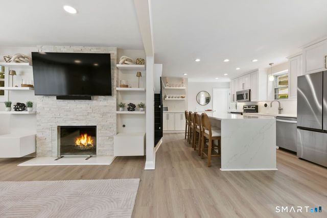 140 Courtland Avenue, Stamford, CT 06902