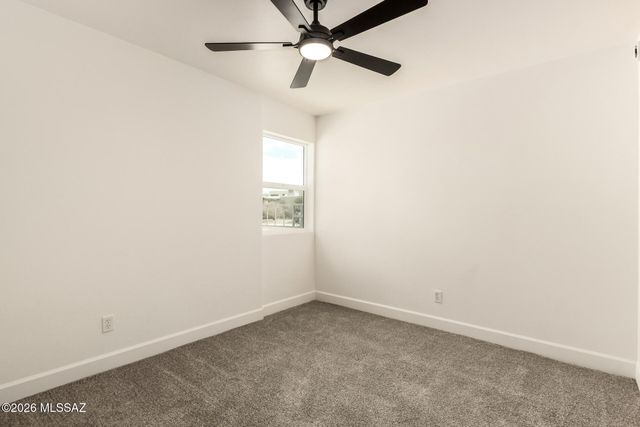 9035 E Berkshire Circle E, Tucson, AZ 85710