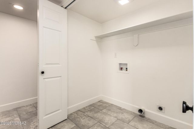 9035 E Berkshire Circle E, Tucson, AZ 85710