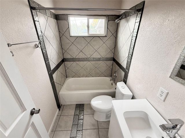 1390 Ash Court, Thornton, CO 80229