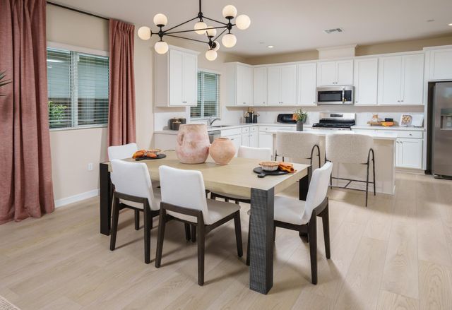 7250 Covell Beach Ln, Stockton, CA 95219