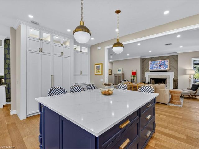 5333 Sycamore DR, Naples, FL 34119