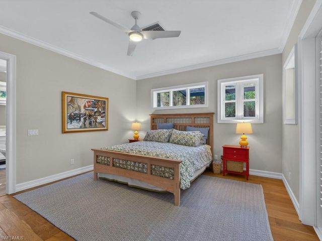 5333 Sycamore DR, Naples, FL 34119