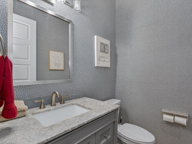 5333 Sycamore DR, Naples, FL 34119