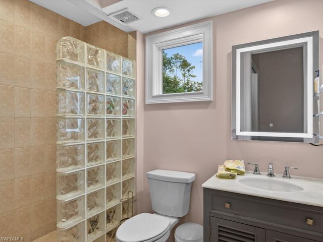 5333 Sycamore DR, Naples, FL 34119