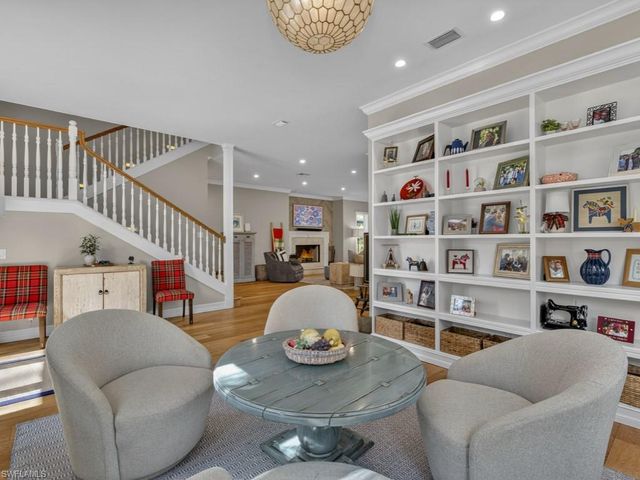 5333 Sycamore DR, Naples, FL 34119