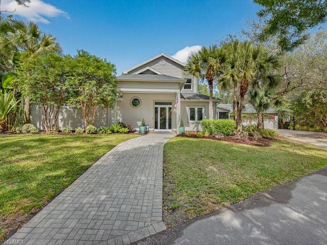 5333 Sycamore DR, Naples, FL 34119