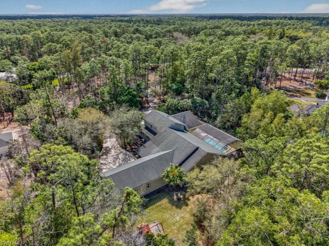 5333 Sycamore DR, Naples, FL 34119