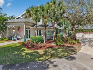 5333 Sycamore DR, Naples, FL 34119