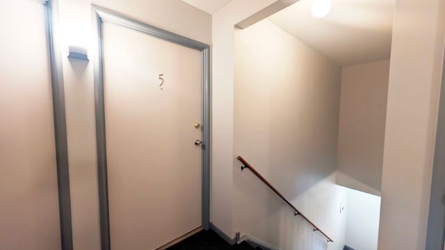 3100 Roberts Drive 5, Woodridge, IL 60517