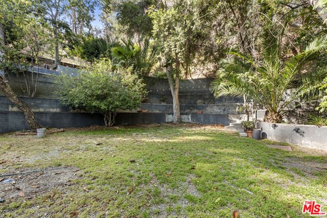 1830 N Sierra Bonita Avenue, Los Angeles, CA 90046