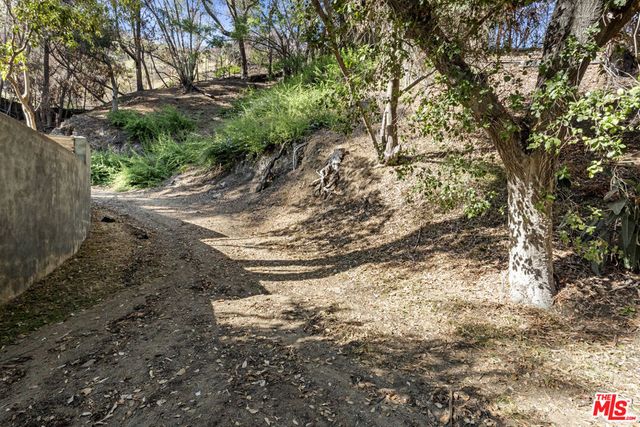 1830 N Sierra Bonita Avenue, Los Angeles, CA 90046