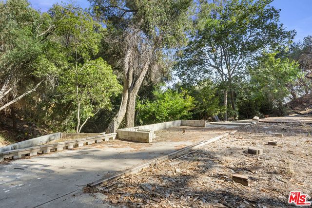 1830 N Sierra Bonita Avenue, Los Angeles, CA 90046