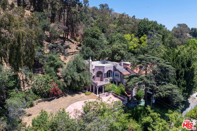 1830 N Sierra Bonita Avenue, Los Angeles, CA 90046