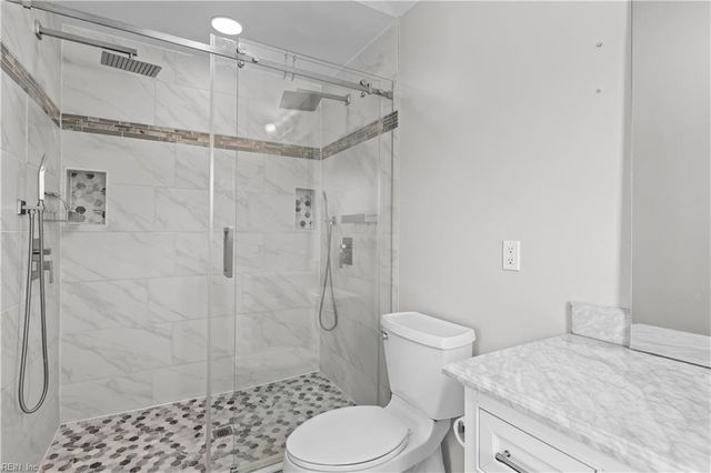 3 Fort Worth ST, Hampton, VA 23669