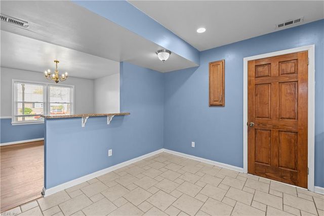 3 Fort Worth ST, Hampton, VA 23669