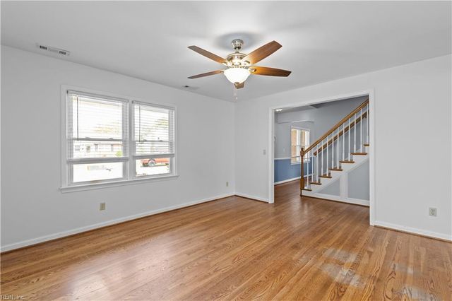 3 Fort Worth ST, Hampton, VA 23669