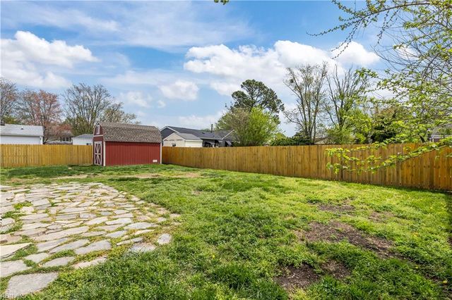 3 Fort Worth ST, Hampton, VA 23669