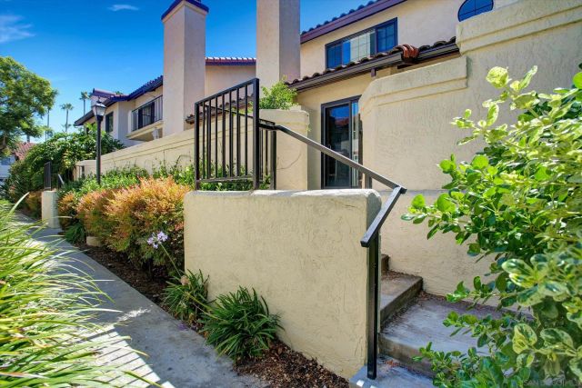 4230 Porte De Palmas 43, San Diego, CA 92122