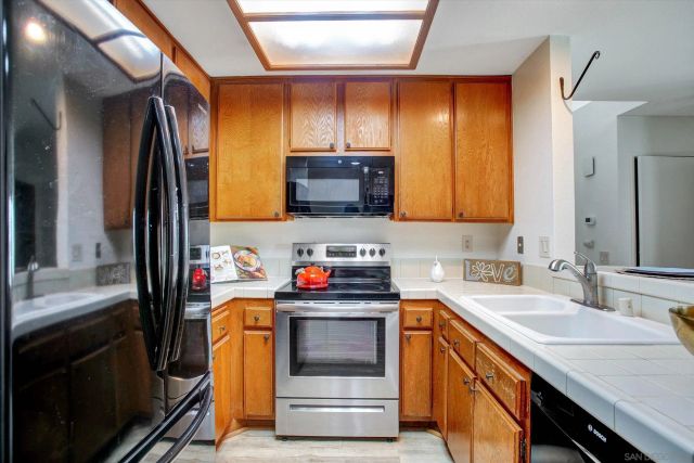 4230 Porte De Palmas 43, San Diego, CA 92122