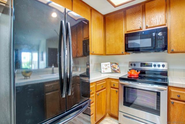 4230 Porte De Palmas 43, San Diego, CA 92122