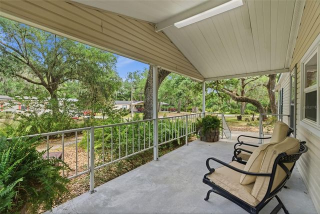 9101 WOOD TERRACE DRIVE, Tampa, FL 33637