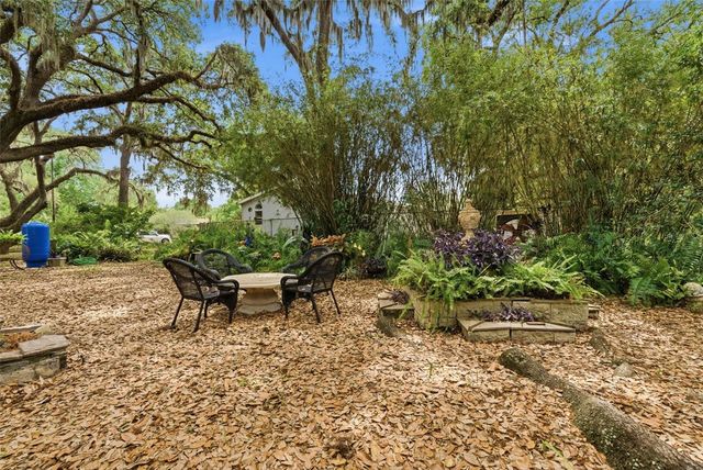 9101 WOOD TERRACE DRIVE, Tampa, FL 33637