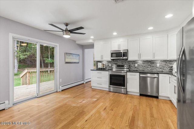 11 Colts Brook Road, Marlboro, NJ 07746