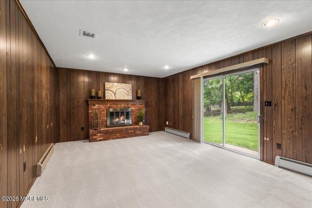 11 Colts Brook Road, Marlboro, NJ 07746